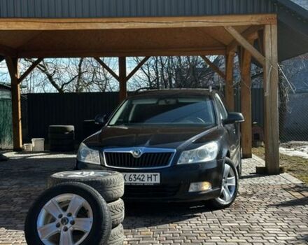 Черный Шкода Октавия, объемом двигателя 2 л и пробегом 378 тыс. км за 7800 $, фото 1 на Automoto.ua