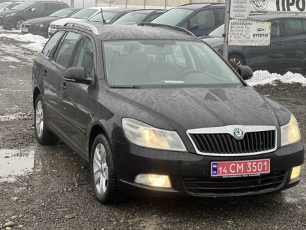 Черный Шкода Октавия, объемом двигателя 2 л и пробегом 196 тыс. км за 9600 $, фото 1 на Automoto.ua