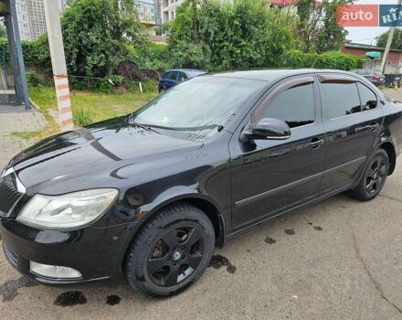 Черный Шкода Октавия, объемом двигателя 1.8 л и пробегом 130 тыс. км за 8500 $, фото 1 на Automoto.ua
