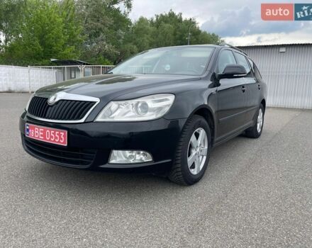 Чорний Шкода Октавія, об'ємом двигуна 1.8 л та пробігом 196 тис. км за 8300 $, фото 1 на Automoto.ua