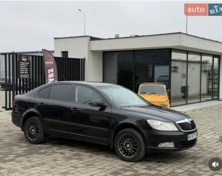 Черный Шкода Октавия, объемом двигателя 1.8 л и пробегом 224 тыс. км за 6400 $, фото 1 на Automoto.ua
