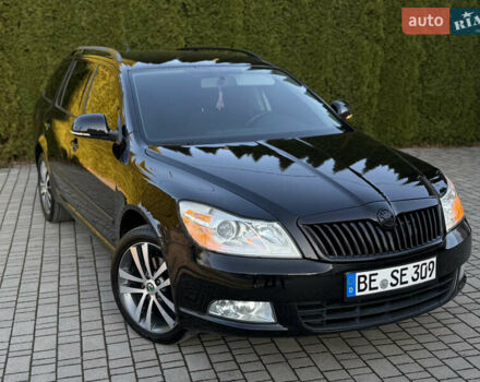 Чорний Шкода Октавія, об'ємом двигуна 2 л та пробігом 218 тис. км за 9999 $, фото 1 на Automoto.ua