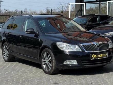 Шкода Октавия 2013 в Черновцах на Automoto.ua Черный Шкода Октавия, объемом двигателя 1.6 л и пробегом 214 тыс. км за 9300 $, фото 1 на Automoto.ua