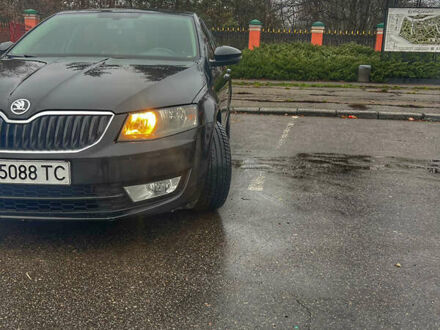 Черный Шкода Октавия, объемом двигателя 1.4 л и пробегом 224 тыс. км за 7400 $, фото 1 на Automoto.ua