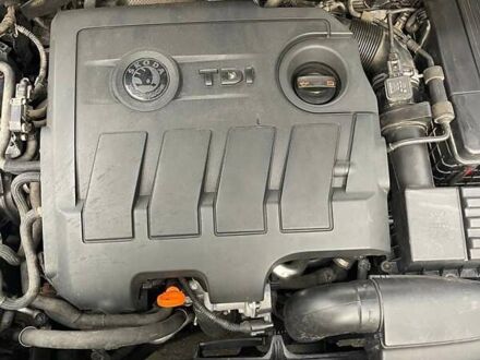 Черный Шкода Октавия, объемом двигателя 1.6 л и пробегом 310 тыс. км за 9300 $, фото 1 на Automoto.ua