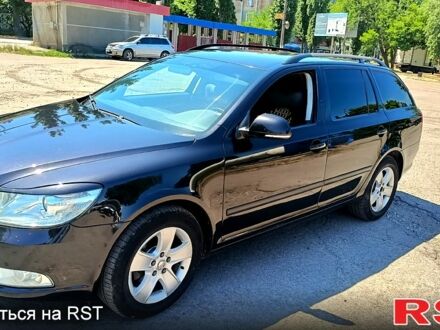 Шкода Октавия 2013 в Светловдске на Automoto.ua Черный Шкода Октавия, объемом двигателя 16 л и пробегом 226 тыс. км за 9000 $, фото 1 на Automoto.ua