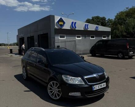 Чорний Шкода Октавія, об'ємом двигуна 2 л та пробігом 330 тис. км за 9800 $, фото 1 на Automoto.ua