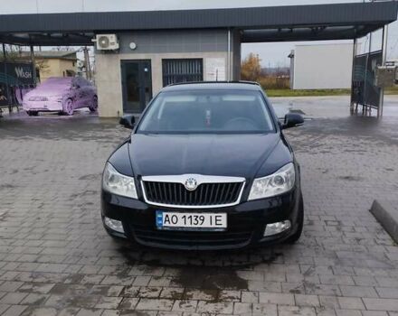 Черный Шкода Октавия, объемом двигателя 1.6 л и пробегом 245 тыс. км за 8000 $, фото 1 на Automoto.ua