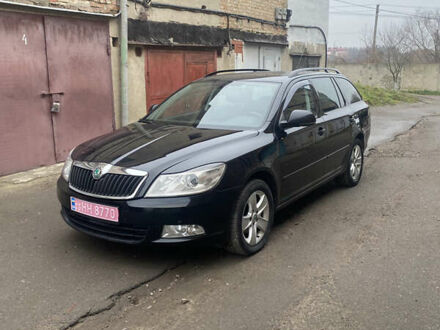 Черный Шкода Октавия, объемом двигателя 1.6 л и пробегом 236 тыс. км за 9000 $, фото 1 на Automoto.ua