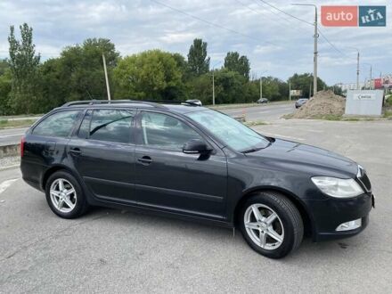 Чорний Шкода Октавія, об'ємом двигуна 1.6 л та пробігом 326 тис. км за 8100 $, фото 1 на Automoto.ua