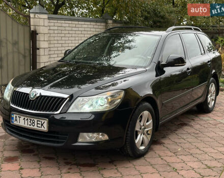 Черный Шкода Октавия, объемом двигателя 1.6 л и пробегом 299 тыс. км за 8200 $, фото 1 на Automoto.ua