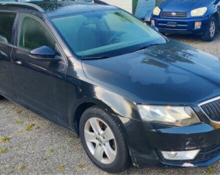 Черный Шкода Октавия, объемом двигателя 1.8 л и пробегом 290 тыс. км за 4111 $, фото 1 на Automoto.ua