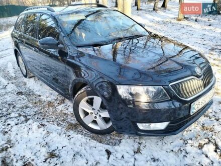 Шкода Октавия 2014 в Чернигове на Automoto.ua Черный Шкода Октавия, объемом двигателя 1.6 л и пробегом 305 тыс. км за 10500 $, фото 1 на Automoto.ua