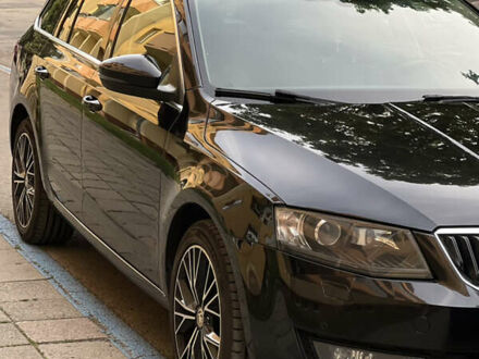 Черный Шкода Октавия, объемом двигателя 1.97 л и пробегом 258 тыс. км за 12000 $, фото 1 на Automoto.ua