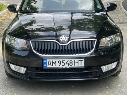 Черный Шкода Октавия, объемом двигателя 1.6 л и пробегом 237 тыс. км за 10900 $, фото 1 на Automoto.ua