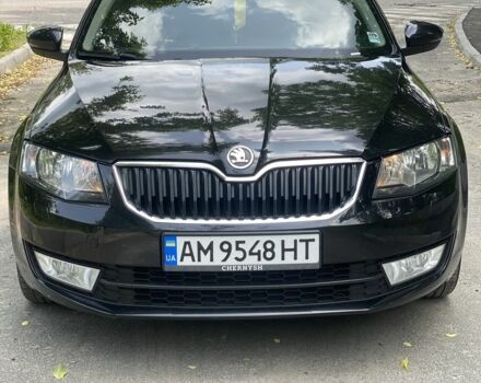 Черный Шкода Октавия, объемом двигателя 1.6 л и пробегом 237 тыс. км за 10900 $, фото 1 на Automoto.ua