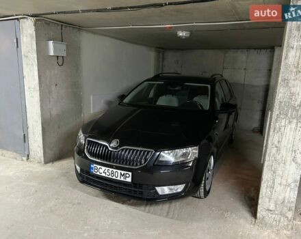 Черный Шкода Октавия, объемом двигателя 1.6 л и пробегом 246 тыс. км за 9900 $, фото 1 на Automoto.ua