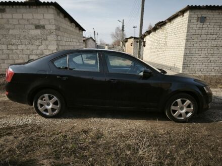 Черный Шкода Октавия, объемом двигателя 1.2 л и пробегом 252 тыс. км за 11000 $, фото 1 на Automoto.ua