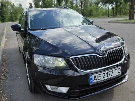 Шкода Октавия 2014 в Кривом Роге на Automoto.ua Черный Шкода Октавия, объемом двигателя 1.6 л и пробегом 251 тыс. км за 11000 $, фото 1 на Automoto.ua