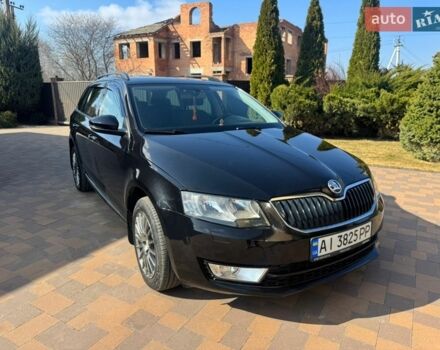 Черный Шкода Октавия, объемом двигателя 1.6 л и пробегом 319 тыс. км за 9950 $, фото 1 на Automoto.ua