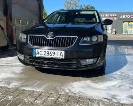 Черный Шкода Октавия, объемом двигателя 1.6 л и пробегом 274 тыс. км за 11200 $, фото 1 на Automoto.ua
