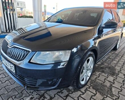 Черный Шкода Октавия, объемом двигателя 1.6 л и пробегом 250 тыс. км за 7200 $, фото 1 на Automoto.ua
