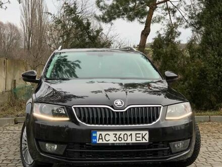 Черный Шкода Октавия, объемом двигателя 1.6 л и пробегом 368 тыс. км за 12800 $, фото 1 на Automoto.ua