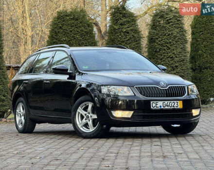 Черный Шкода Октавия, объемом двигателя 1.6 л и пробегом 228 тыс. км за 11999 $, фото 1 на Automoto.ua