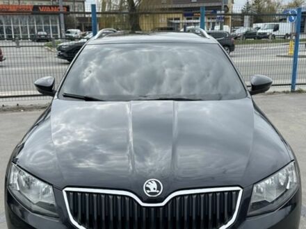 Черный Шкода Октавия, объемом двигателя 2 л и пробегом 287 тыс. км за 13500 $, фото 1 на Automoto.ua
