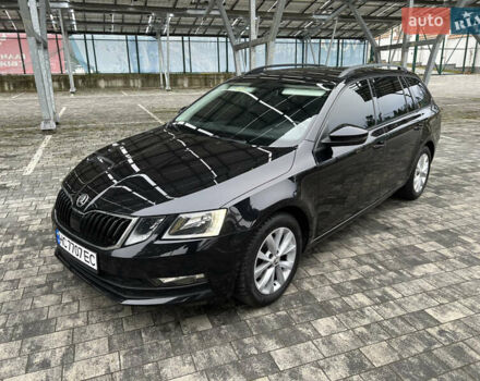 Черный Шкода Октавия, объемом двигателя 1.6 л и пробегом 219 тыс. км за 13500 $, фото 1 на Automoto.ua