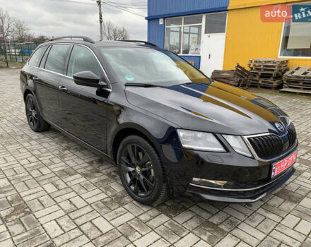 Черный Шкода Октавия, объемом двигателя 0 л и пробегом 134 тыс. км за 17500 $, фото 1 на Automoto.ua