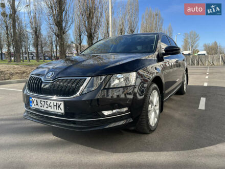 Шкода Октавия 2017 в Киеве на Automoto.ua Черный Шкода Октавия, объемом двигателя 1.4 л и пробегом 107 тыс. км за 15300 $, фото 1 на Automoto.ua