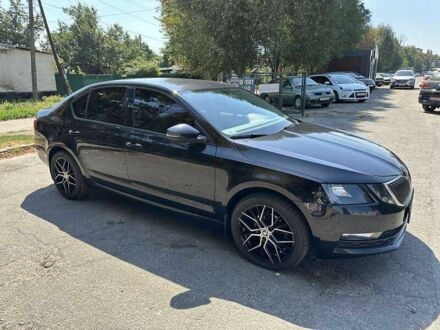 Шкода Октавія 2017 у Полтаві на Automoto.ua Чорний Шкода Октавія, об'ємом двигуна 1.6 л та пробігом 164 тис. км за 9900 $, фото 1 на Automoto.ua