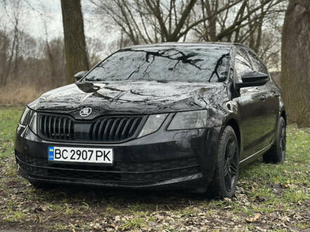 Шкода Октавия 2017 в Хмельницком на Automoto.ua Черный Шкода Октавия, объемом двигателя 1.6 л и пробегом 296 тыс. км за 10500 $, фото 1 на Automoto.ua