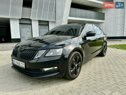 Шкода Октавия 2017 в Киеве на Automoto.ua Черный Шкода Октавия, объемом двигателя 1.8 л и пробегом 190 тыс. км за 14600 $, фото 1 на Automoto.ua