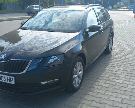 Чорний Шкода Октавія, об'ємом двигуна 1.6 л та пробігом 217 тис. км за 12727 $, фото 1 на Automoto.ua