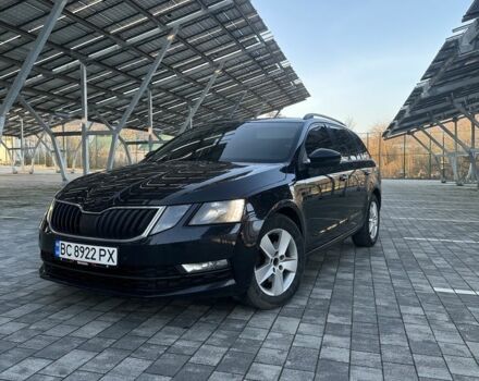 Черный Шкода Октавия, объемом двигателя 2 л и пробегом 280 тыс. км за 13893 $, фото 1 на Automoto.ua