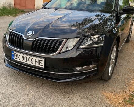 Чорний Шкода Октавія, об'ємом двигуна 1.6 л та пробігом 261 тис. км за 10600 $, фото 1 на Automoto.ua