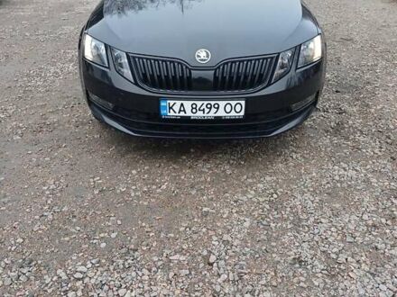 Черный Шкода Октавия, объемом двигателя 1.6 л и пробегом 270 тыс. км за 14000 $, фото 1 на Automoto.ua