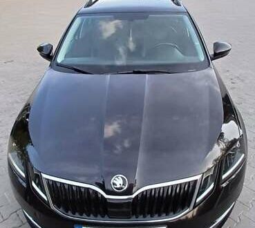 Шкода Октавія 2017 у Хмельницькому на Automoto.ua Чорний Шкода Октавія, об'ємом двигуна 1.97 л та пробігом 227 тис. км за 16200 $, фото 1 на Automoto.ua