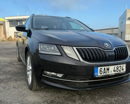 Черный Шкода Октавия, объемом двигателя 1.6 л и пробегом 156 тыс. км за 8642 $, фото 1 на Automoto.ua