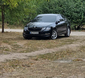 Чорний Шкода Октавія, об'ємом двигуна 1.97 л та пробігом 301 тис. км за 16500 $, фото 1 на Automoto.ua