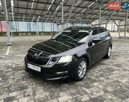 Чорний Шкода Октавія, об'ємом двигуна 1.6 л та пробігом 220 тис. км за 13000 $, фото 1 на Automoto.ua