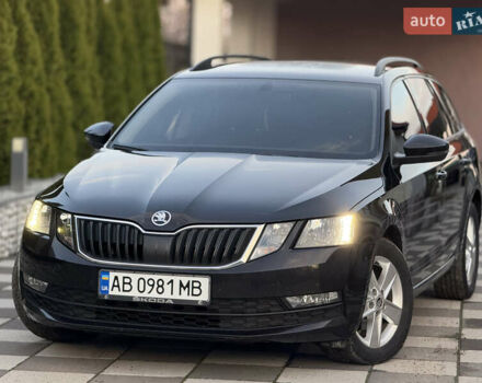 Черный Шкода Октавия, объемом двигателя 1.6 л и пробегом 243 тыс. км за 13850 $, фото 1 на Automoto.ua