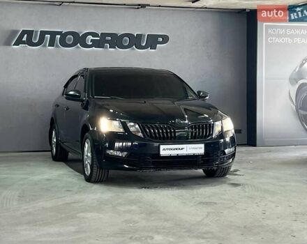 Черный Шкода Октавия, объемом двигателя 1.8 л и пробегом 272 тыс. км за 13800 $, фото 1 на Automoto.ua