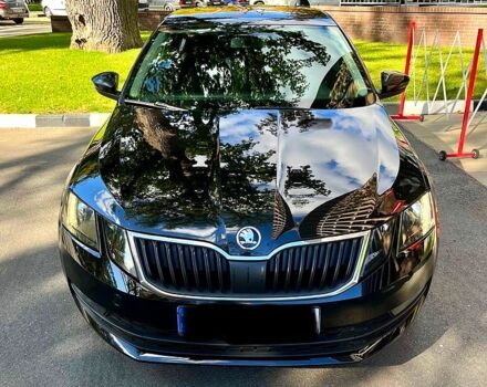 Черный Шкода Октавия, объемом двигателя 1.8 л и пробегом 13000 тыс. км за 14100 $, фото 1 на Automoto.ua