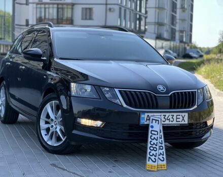 Черный Шкода Октавия, объемом двигателя 2 л и пробегом 249 тыс. км за 14400 $, фото 1 на Automoto.ua