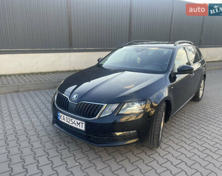 Чорний Шкода Октавія, об'ємом двигуна 1.6 л та пробігом 251 тис. км за 12400 $, фото 1 на Automoto.ua