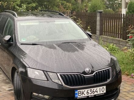 Чорний Шкода Октавія, об'ємом двигуна 1.6 л та пробігом 252 тис. км за 11800 $, фото 1 на Automoto.ua