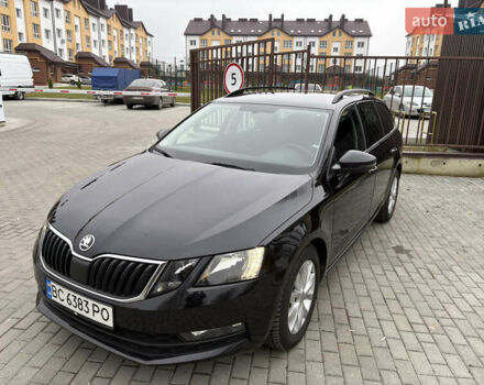 Черный Шкода Октавия, объемом двигателя 1.6 л и пробегом 217 тыс. км за 14500 $, фото 1 на Automoto.ua